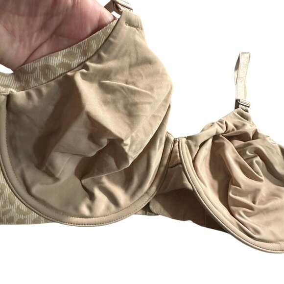 Olga No Side Effects Bra Style-GI3561A Size 40C Nude Animal Print Underwire - Picture 3 of 7